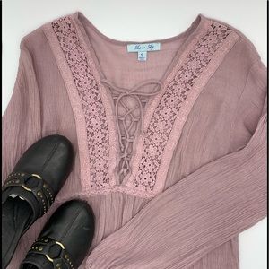SHE+SKY Boho Top with Lace. Long Sleeve Size Sm.